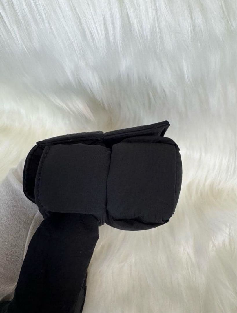 BOTTEGA VENETA　ボッテガヴェネタ　パデッドテックカセットショルダー