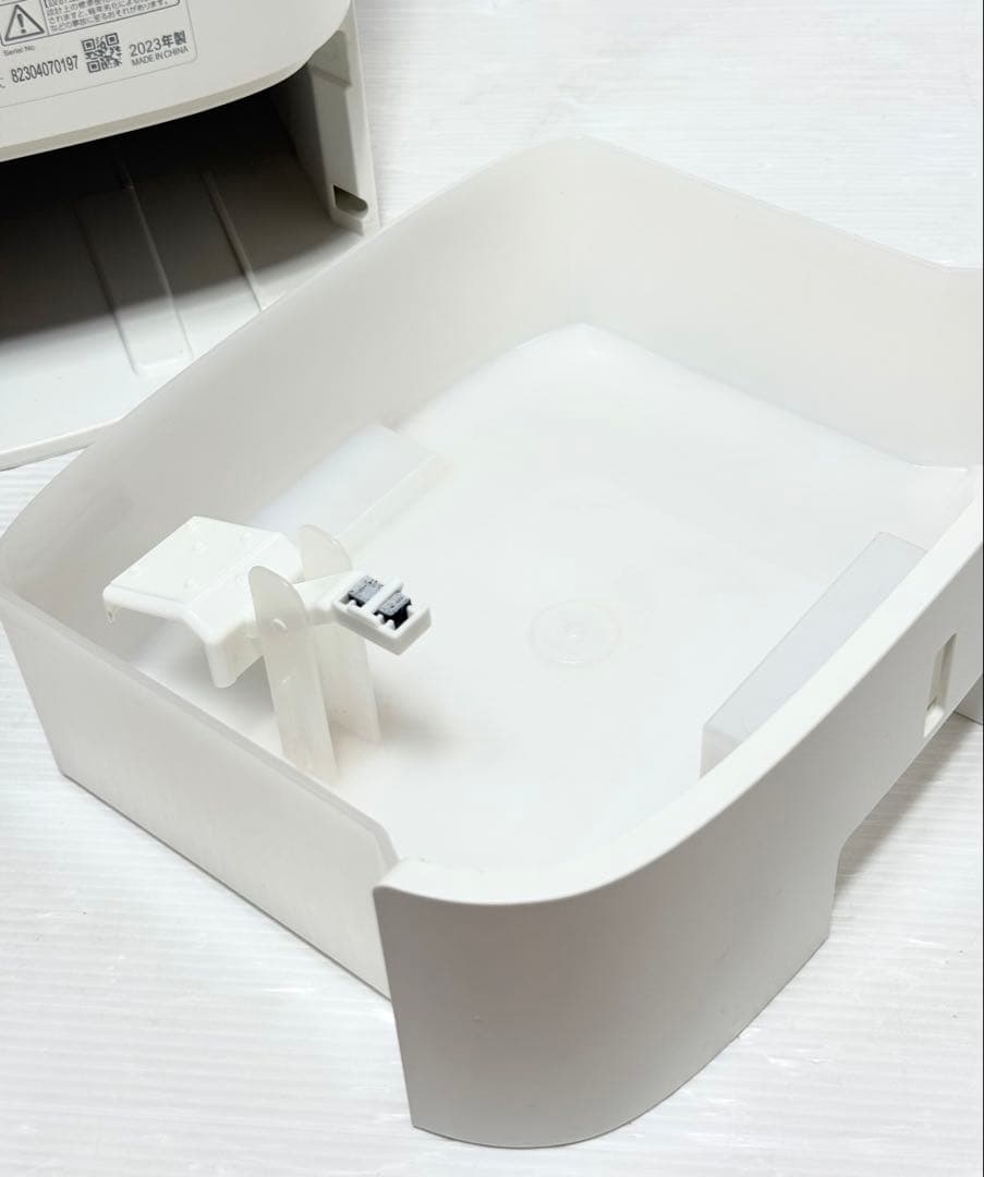 使用少 美品 2023年式 多角♪ アイリスオーヤマ 衣類乾燥除湿