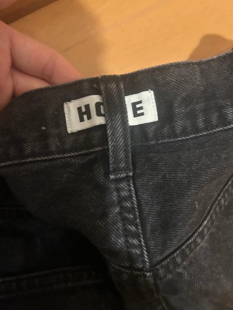 HOPE Stockholm Criss ジーンズ