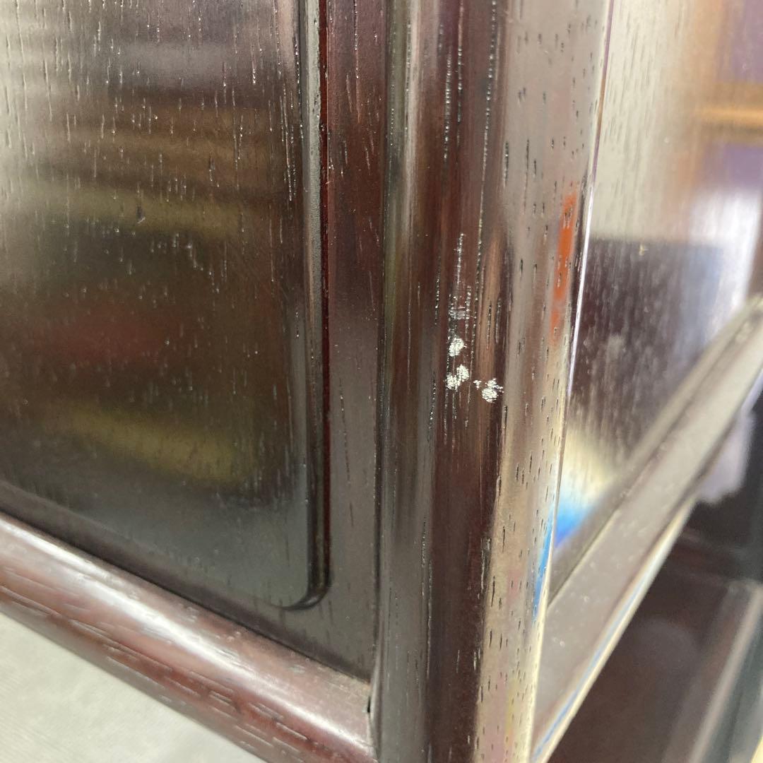 紫檀 茶箪笥 違い棚 飾り棚 和家具 茶棚 牡丹 蝶 収納 透かし彫り 彫刻