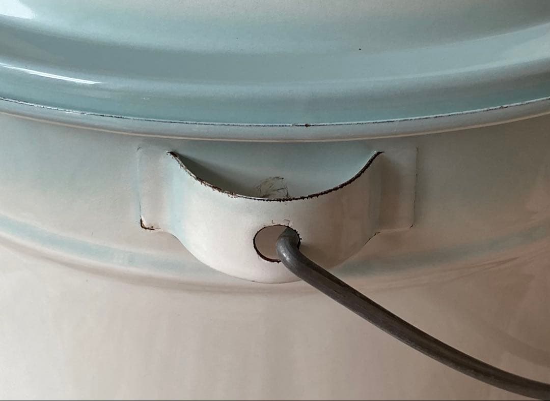 イマン　ポワージュ　ホーロー製蓋付き特大バケツ　ストッカー　目立つ欠け無し❣️