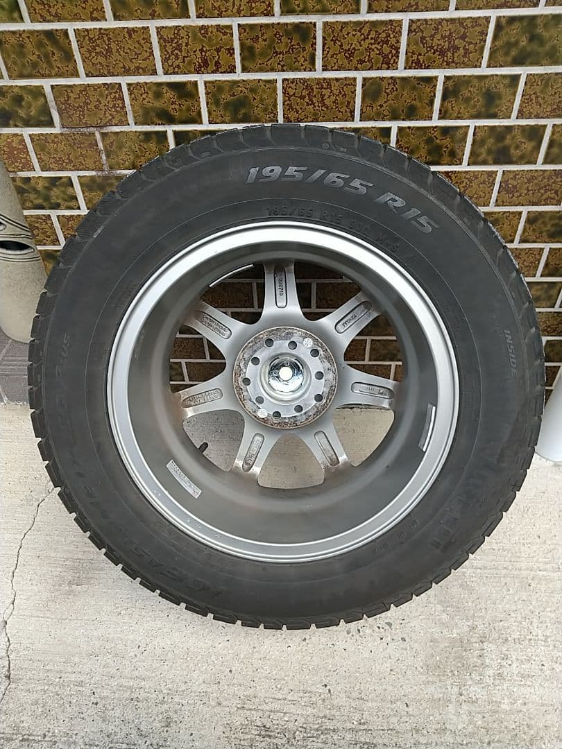 195/65/15 ピレリ スタッドレスタイヤ 4本セット