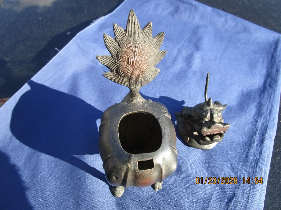 香炉　唐獅子香炉　古銅【?】　頭・取り外し可能　置物　珍型　飾り物　1体