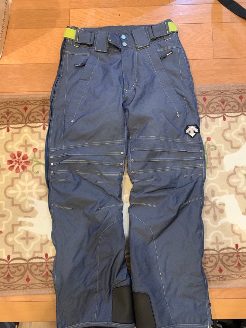 オガサカスキー デサント　チームウエア 上下セットM〜L相当 スキーウェア