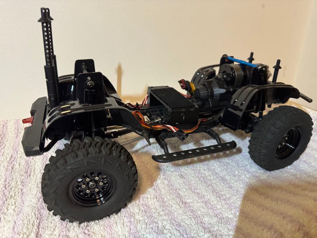 クローラーラジコン　MST CFX ロッククローリング 低重心仕様