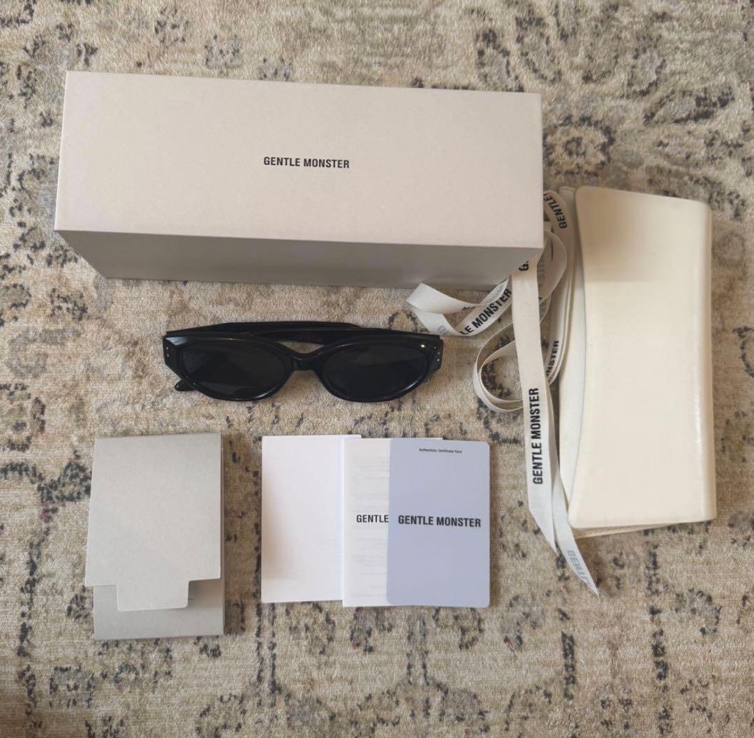 GENTLE MONSTER Rococo 01 ブラック 【きい】