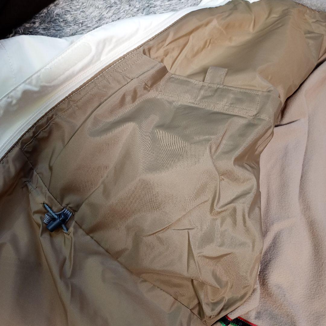 新品　ellesse　エレッセ　上下セット　スキーウェア　L　ムートンファー