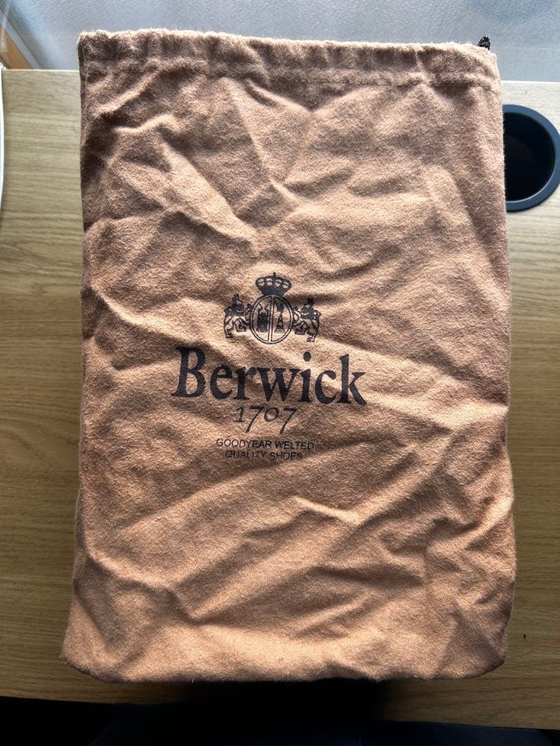 Berwick ローファー