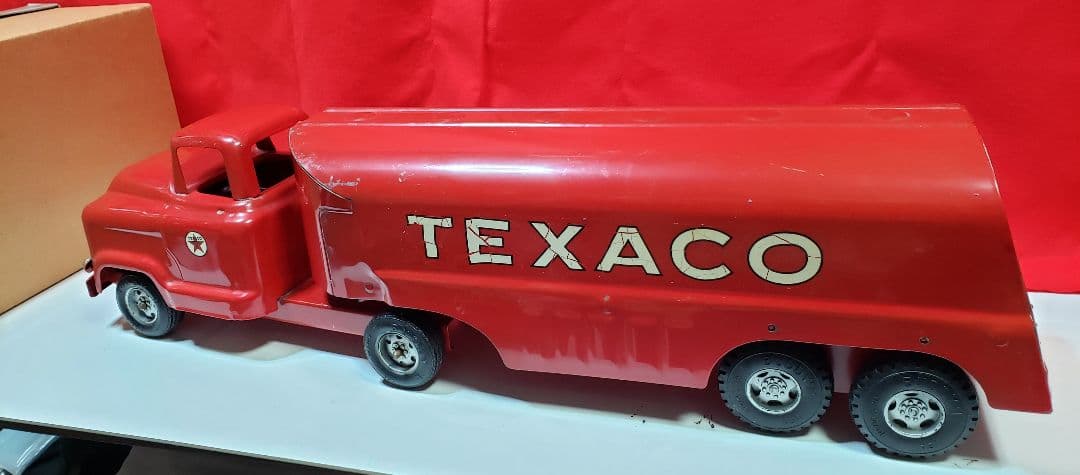TEXACO 赤 タンクローリートラック　 全長６０cm！