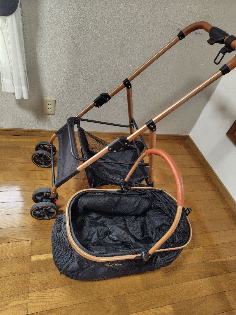 ペットカート 黒 メッシュ窓付き