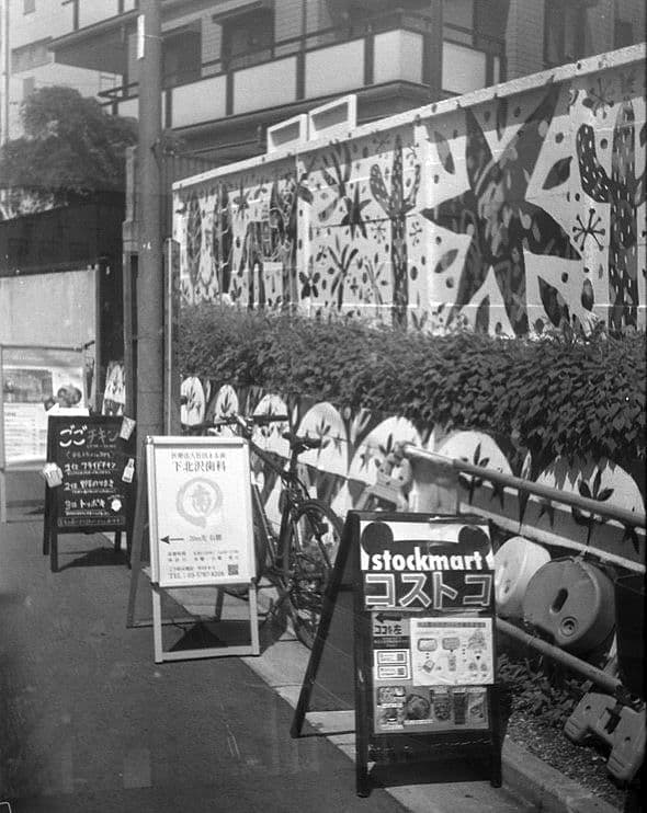 簡単EE撮影、フィルムが２倍に使えるハーフカメラの決定番「オリンパス・ペンEE」