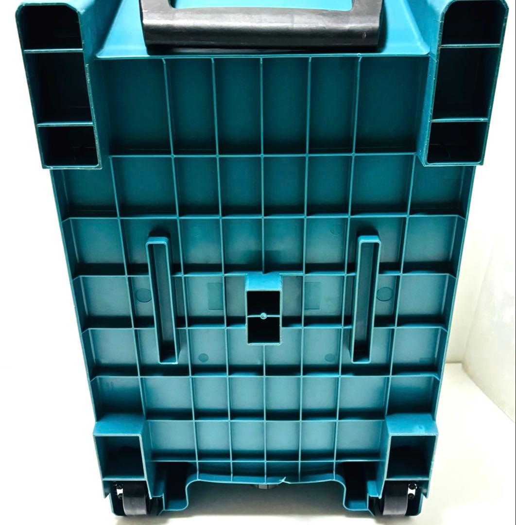 展示品 マキタ 充電式高圧洗浄機 36V（18V＋18V) MHW080DZK