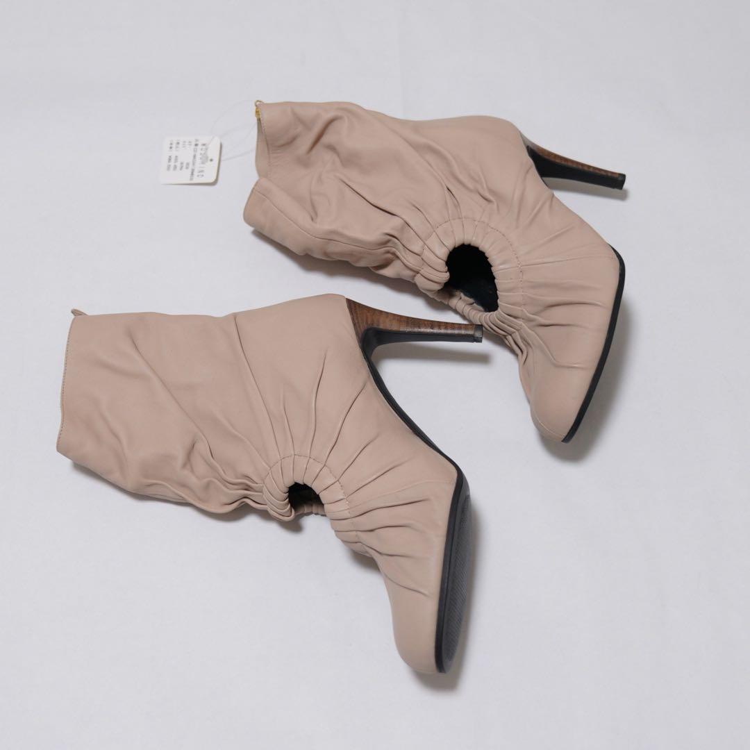 新品タグ付　モスキーノ　ピンク　ショートブーツ　ハート　ヒール