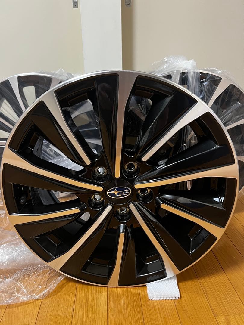スバル レヴォーグ純正18インチホイール