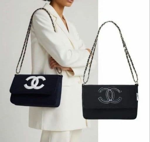新品★CHANEL★ 海外限定ノベルティ★ショルダーバッグ 黒✕CC黒マーク