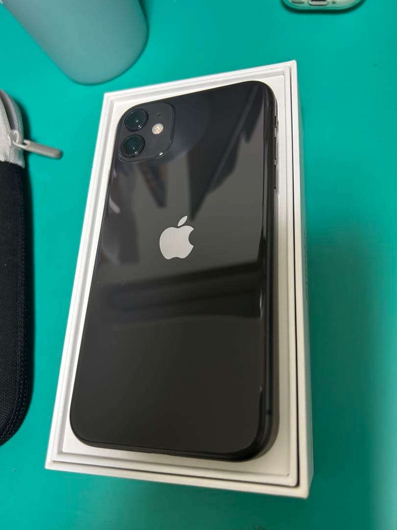 Apple iPhone 11 ブラック 64GB 箱あり