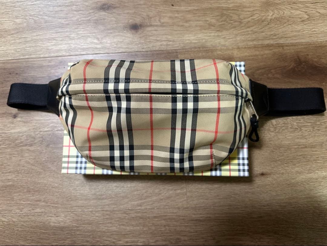 【極美品・正規品】BURBERRY ボディバッグ ウエストバッグ