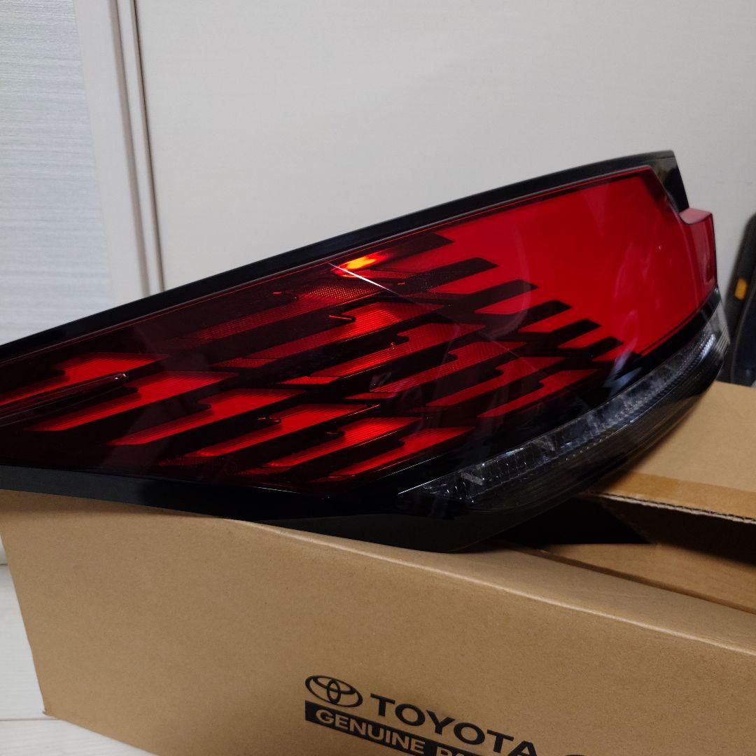 レクサス 現行型 RX500h テールレンズ テールライト ランプ外側左右セット