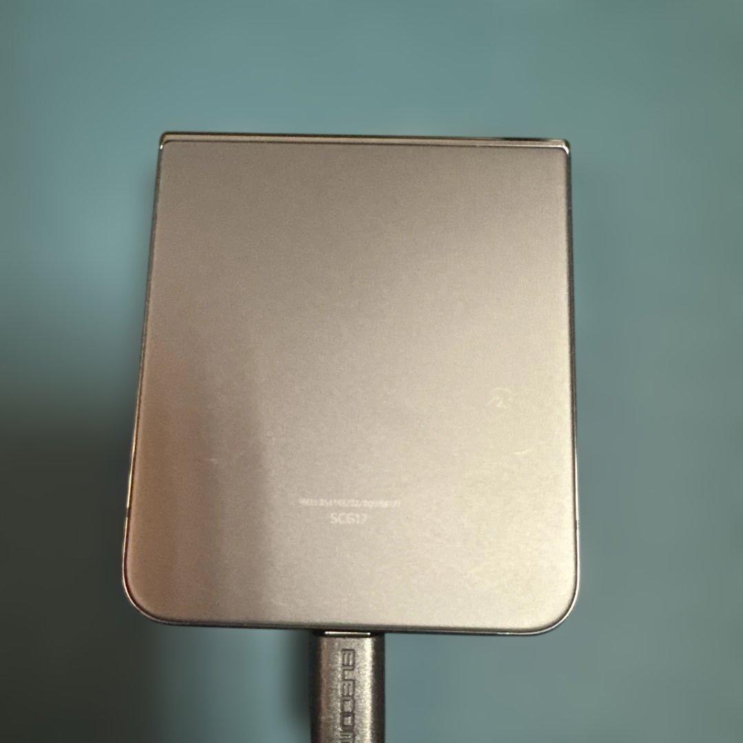 Galaxy Z Flip4 グラファイト