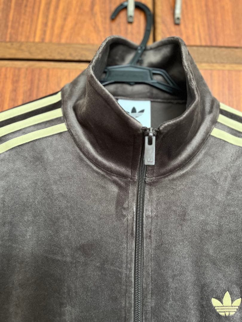 adidas アディダス　ファイヤーバード トラックトップ ベロア