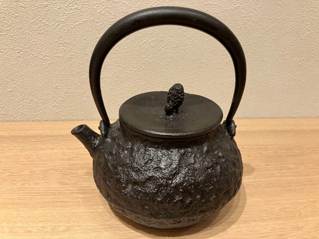 小さい鉄瓶　新品未使用　山形　鋳物　0.5リットル