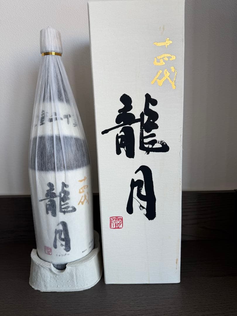 【新品・未開封】 十四代 龍月 1800ml 一升瓶