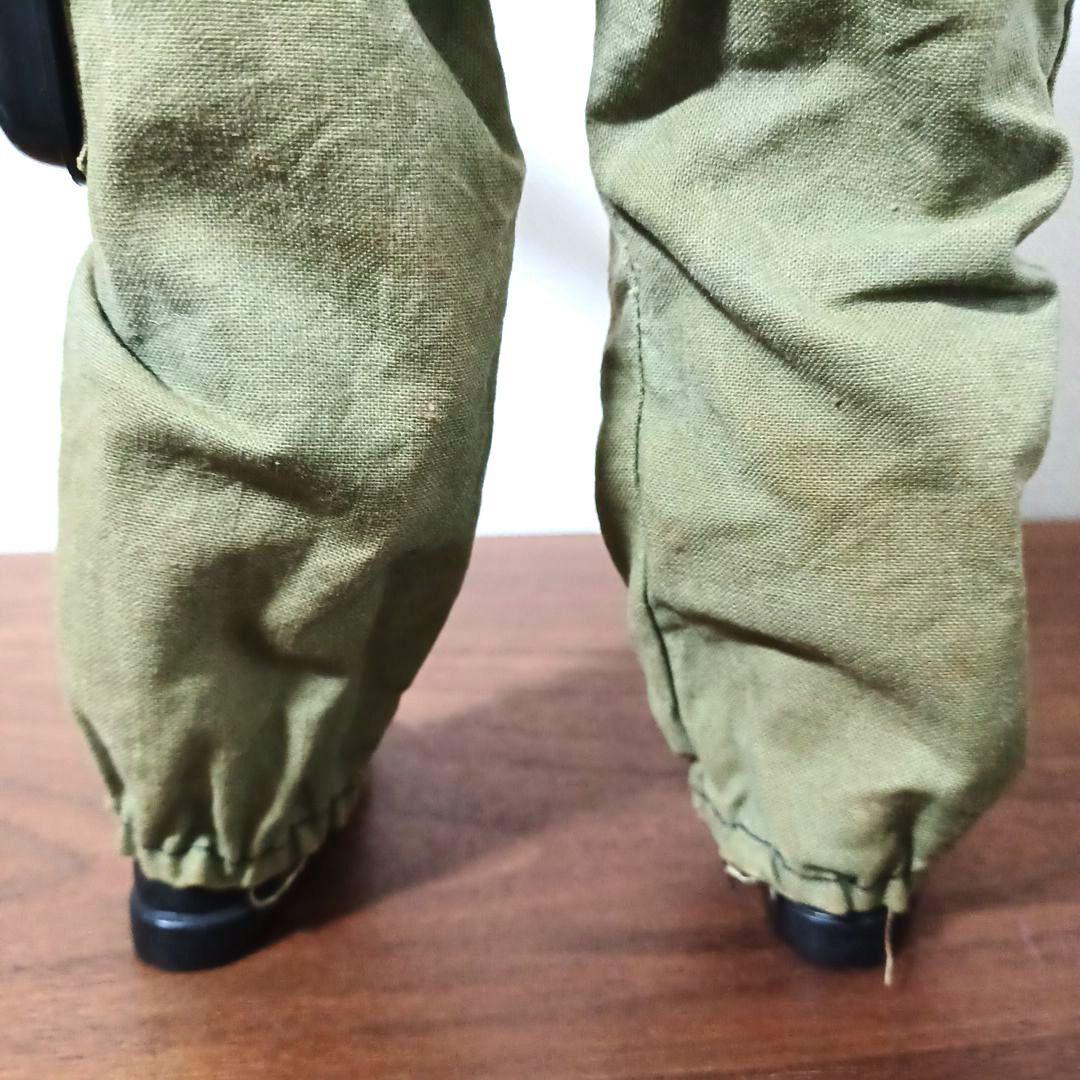 映画「コマンド―」アーノルド・シュワルツェネッガー演　可動式フィギュア