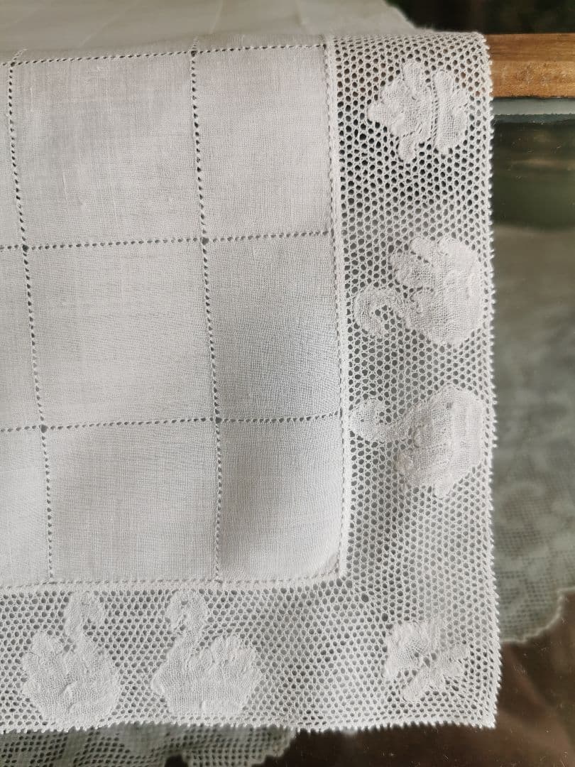 アンティーク ポワンドパリ 白鳥と水草 格子ドローンワーク 極細糸リネンランナー