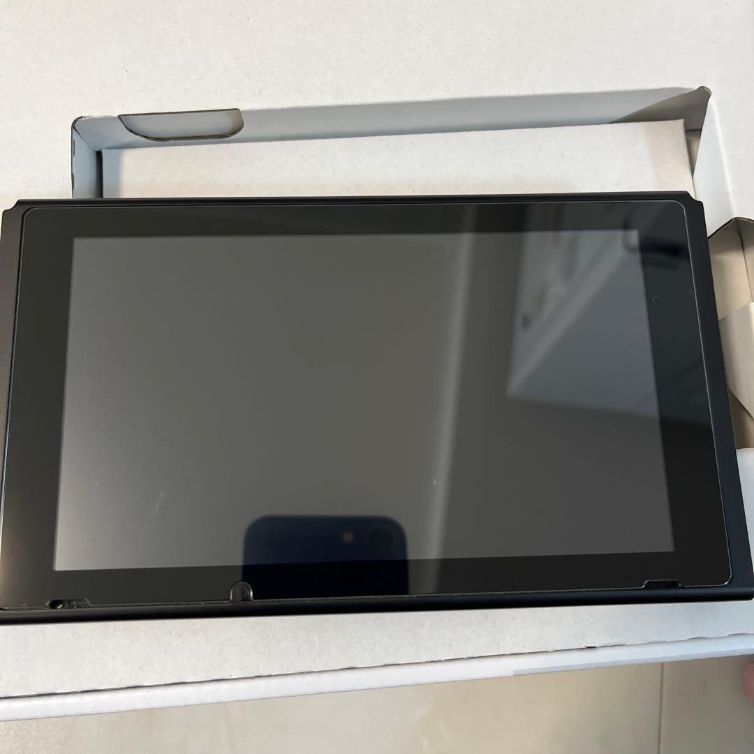 Nintendo Switch 本体 Joy-Con付き　A