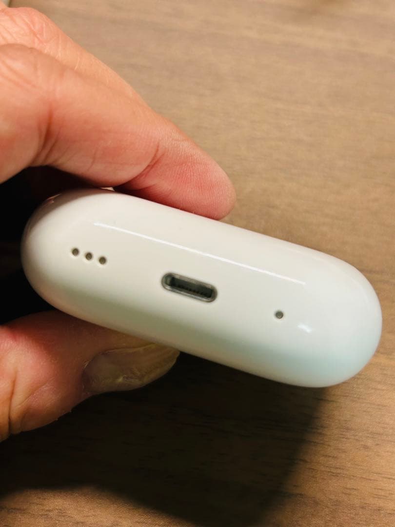 AirPodsPro第2世代 (spigen 保護ケース付)