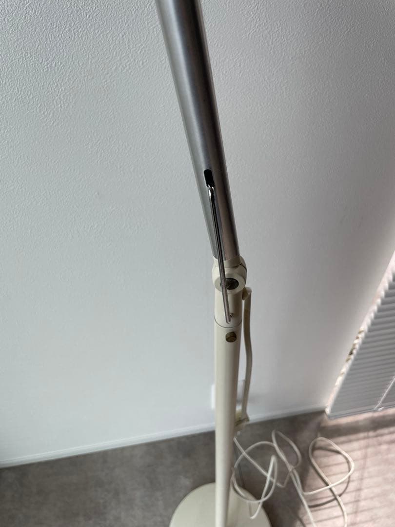 IKEA イケア　トロール TRAL フロア　読書ランプ