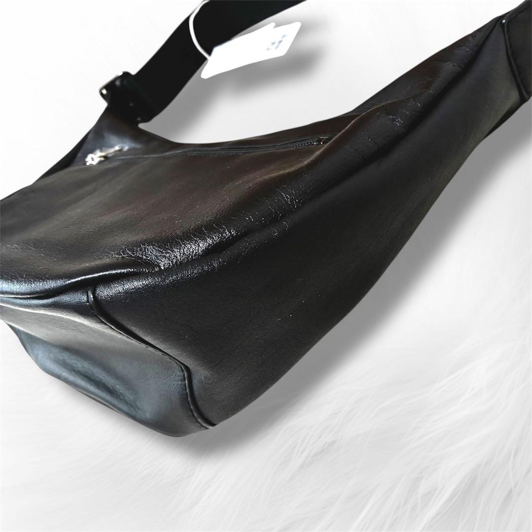 新品 ラシット ソフトレザー ラウンド ショルダーバッグ 黒 ハーフムーン