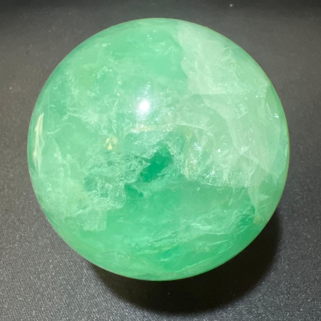 グリーンフローライト スフィア 0.9kg 82mm 丸玉 蛍石 高透明