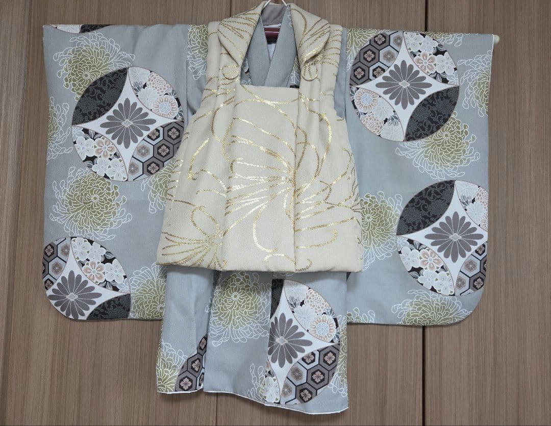 【値下げ中】utatane 七五三 被布コートセット ベージュ金彩×ミント七宝