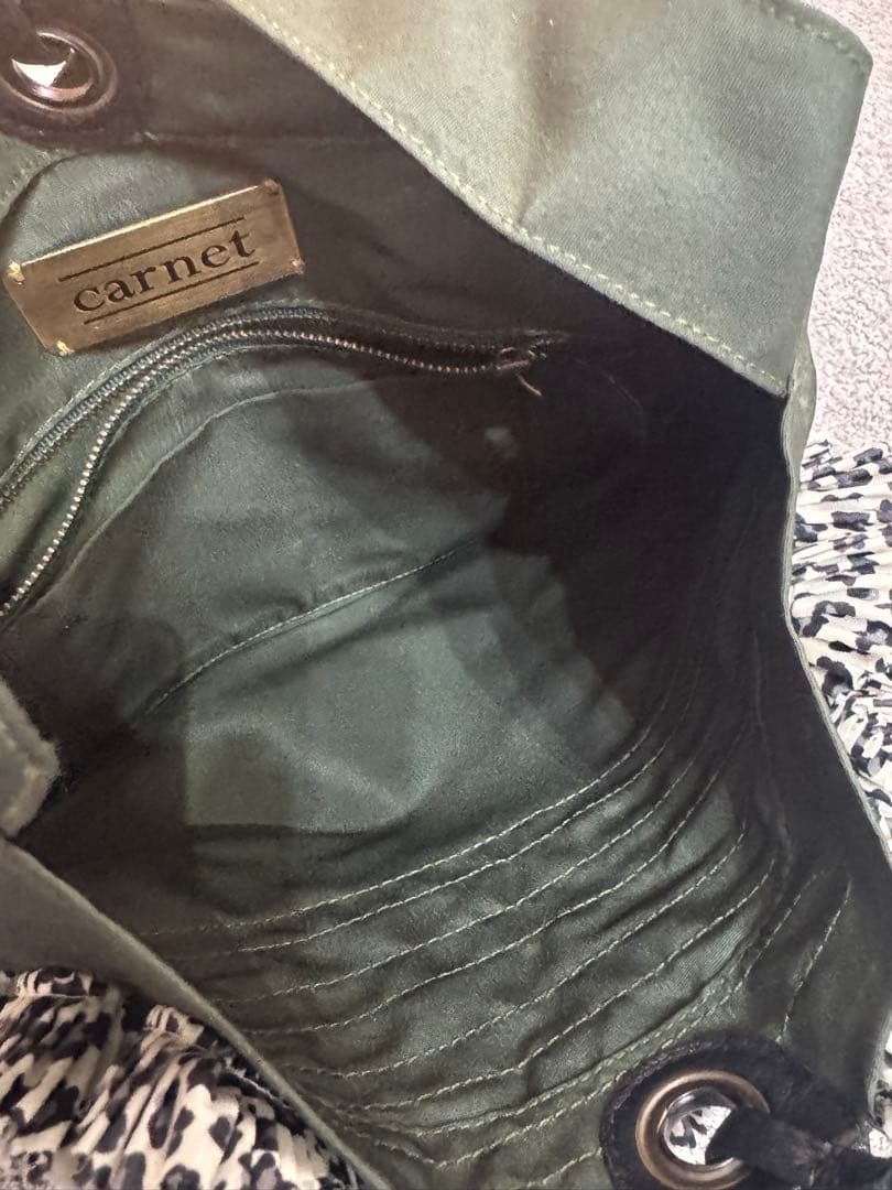 carnet オリーブグリーン ナイロンバッグ