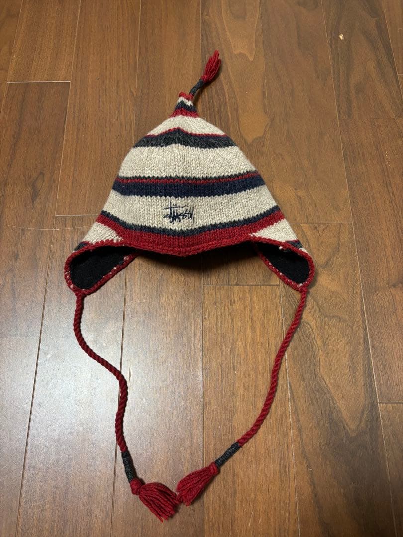 stussy ニット帽　　耳当て付き　フライトキャップ　ステューシー