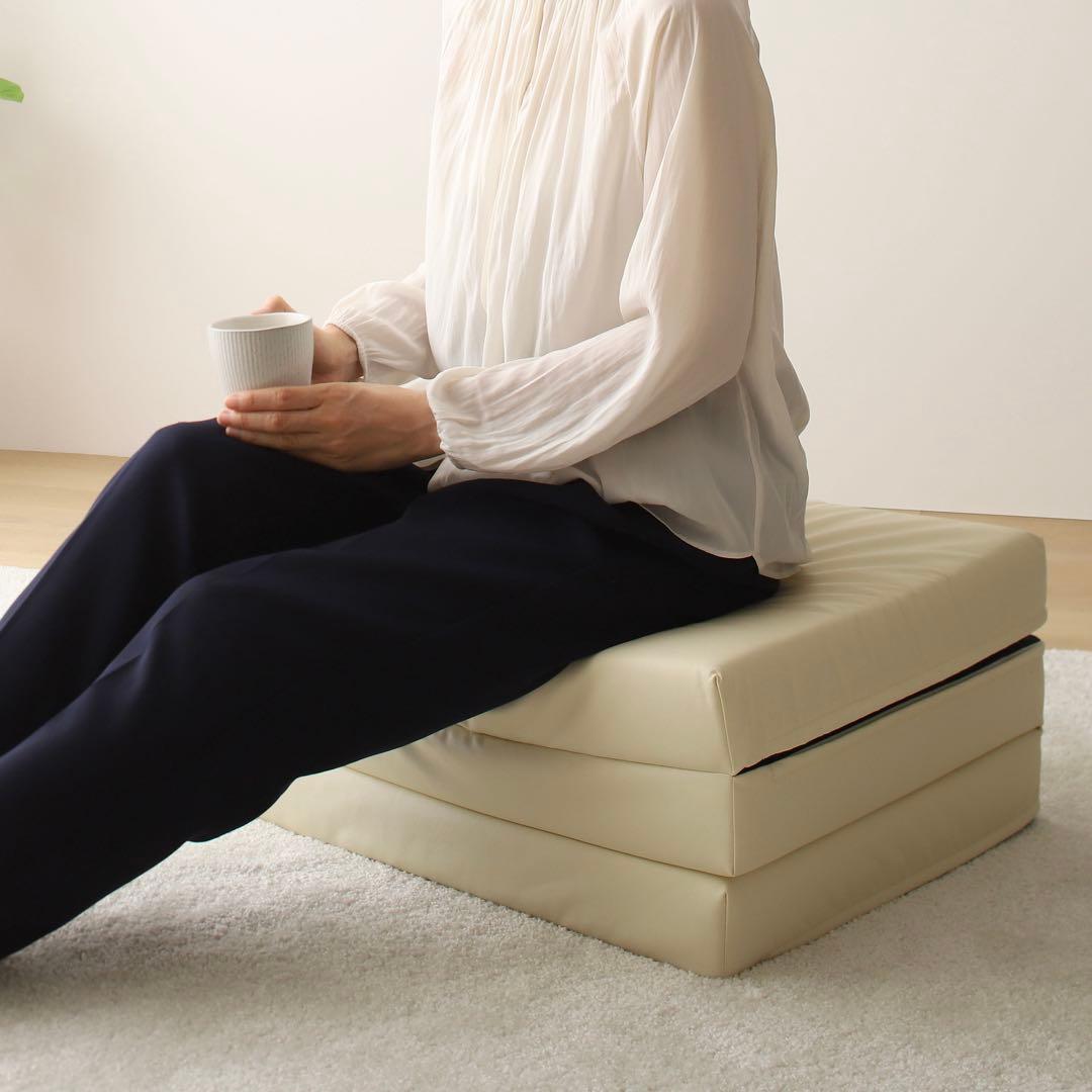 C 新品 フロアマット 180cm アイボリー クッションマット レザー 座布団