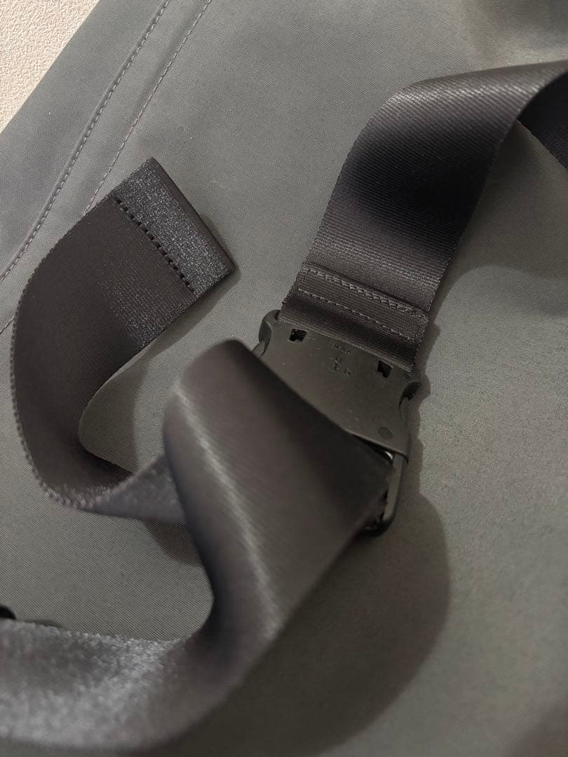 スタンダードサプライ SIMPLICITY フラップメッセンジャー グレー