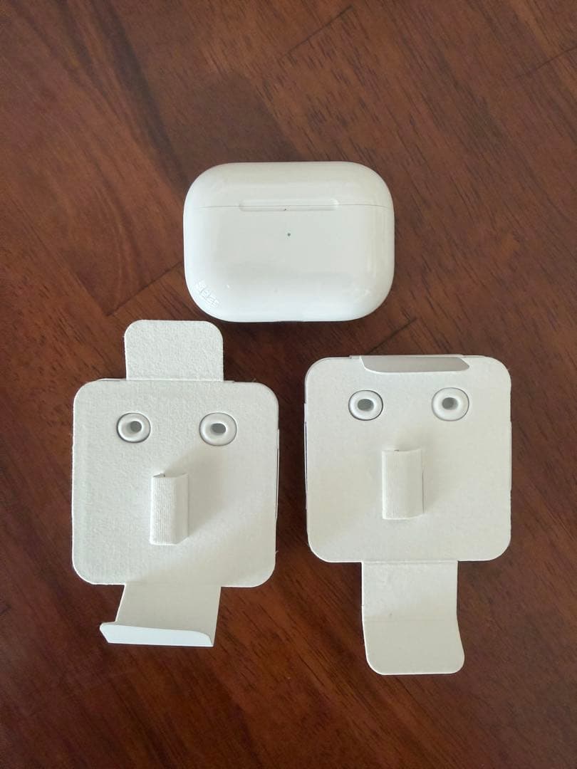 新品未使用⭐︎AirPods Pro 充電ケース付き 第1世代