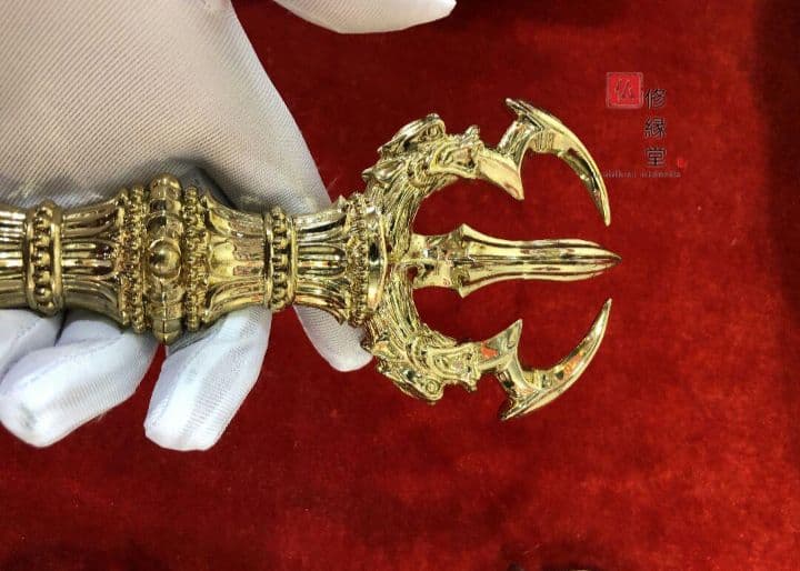 密教法具 四大明王 法器 三鈷杵 金剛杵 真鍮金メッキ 23cm