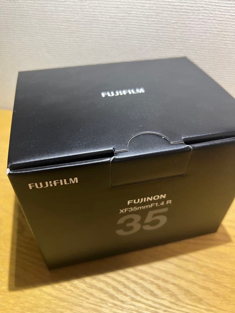 【美品】Fujifilm XF35mmF1.4 R