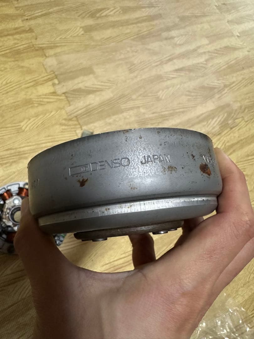 DENSO 12V ジェネレーター