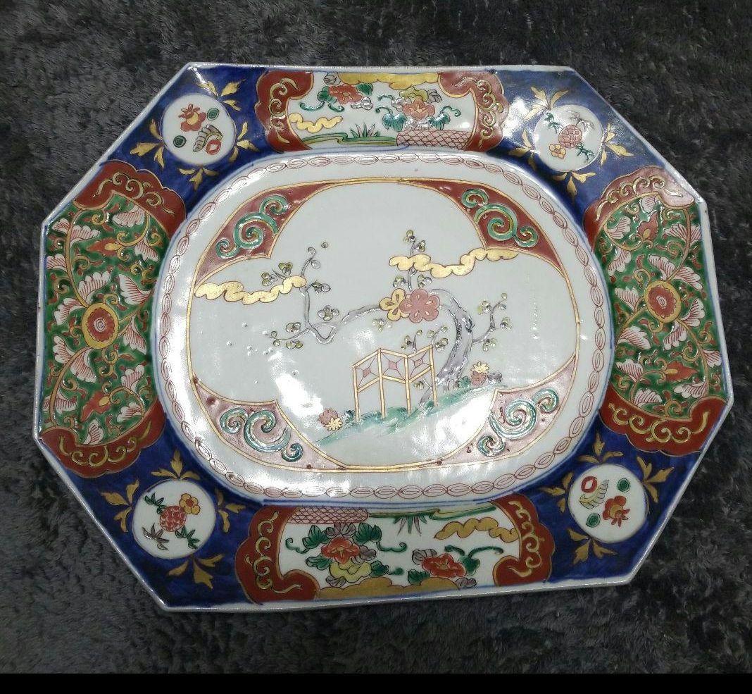 古伊万里　染錦八角皿です