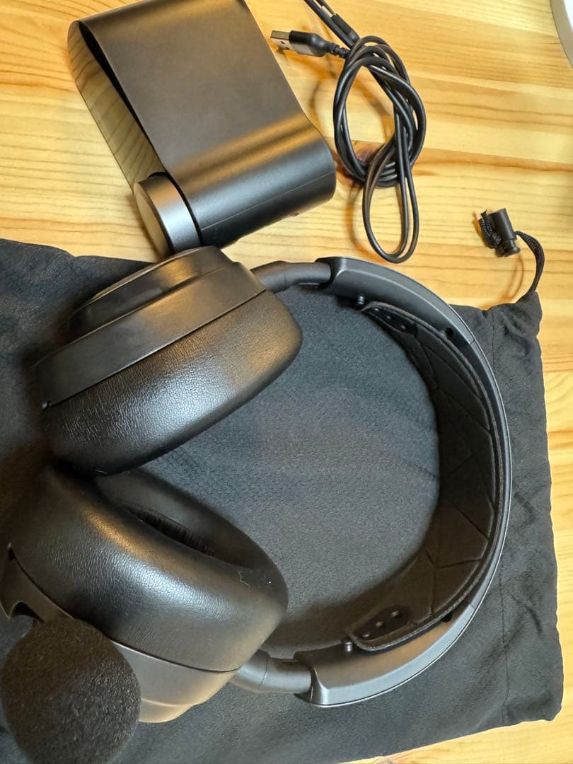 中古品 SteelSeries ワイヤレス ゲーミングヘッドセット