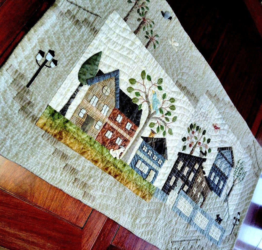 ハウスのパッチワークタペストリー【73】ミステリーキルト①③