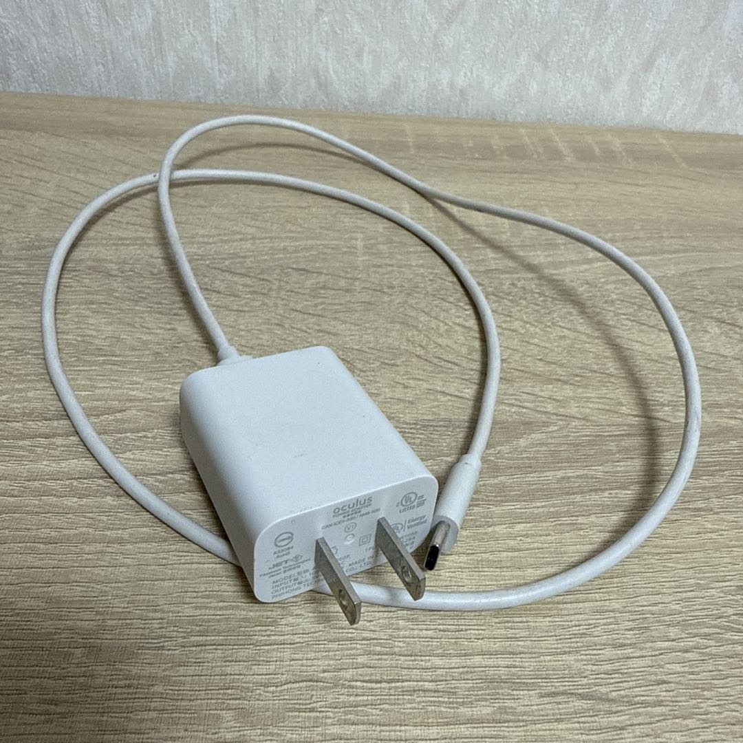  Quest2 VRゴーグル　収納ケース付き