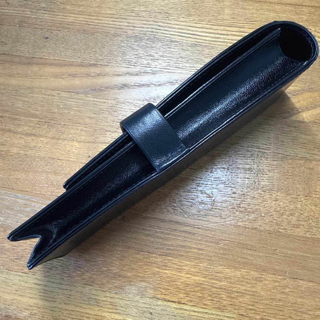 Montblanc 黒いレザー筆箱　ペンケース
