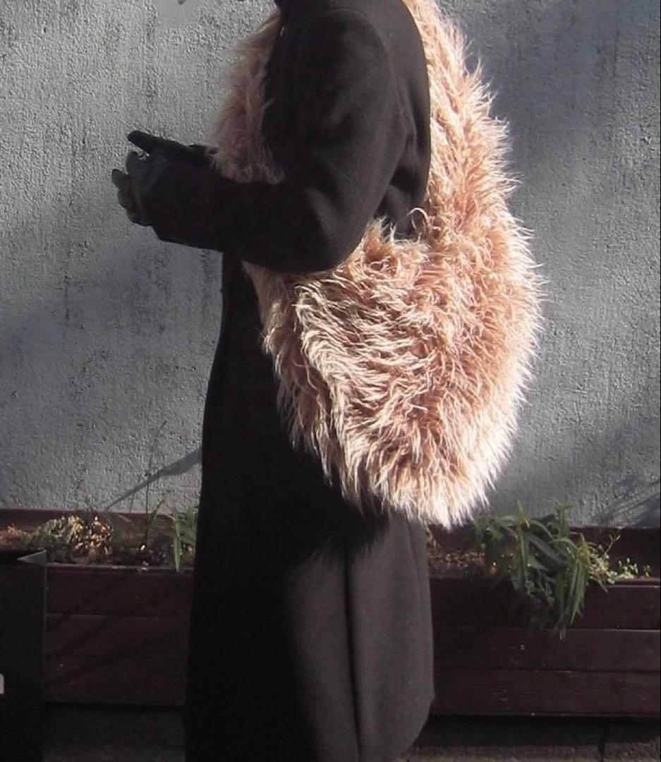 バッグ FILTH - HAIRY SHOULDER BAG DUSTY BEI