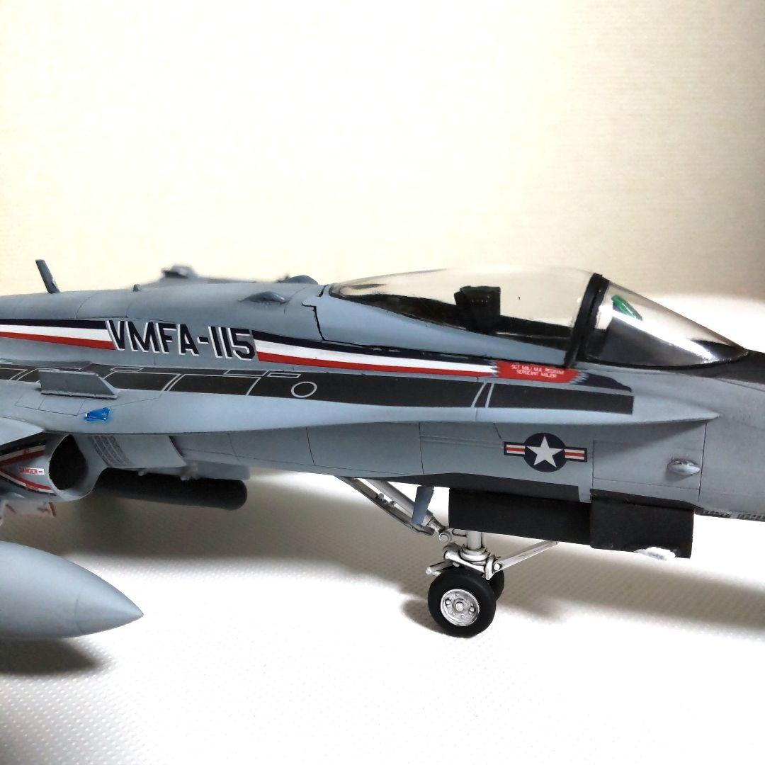 戦闘機プラモデル完成品1/72ハセガワF-18ホーネット