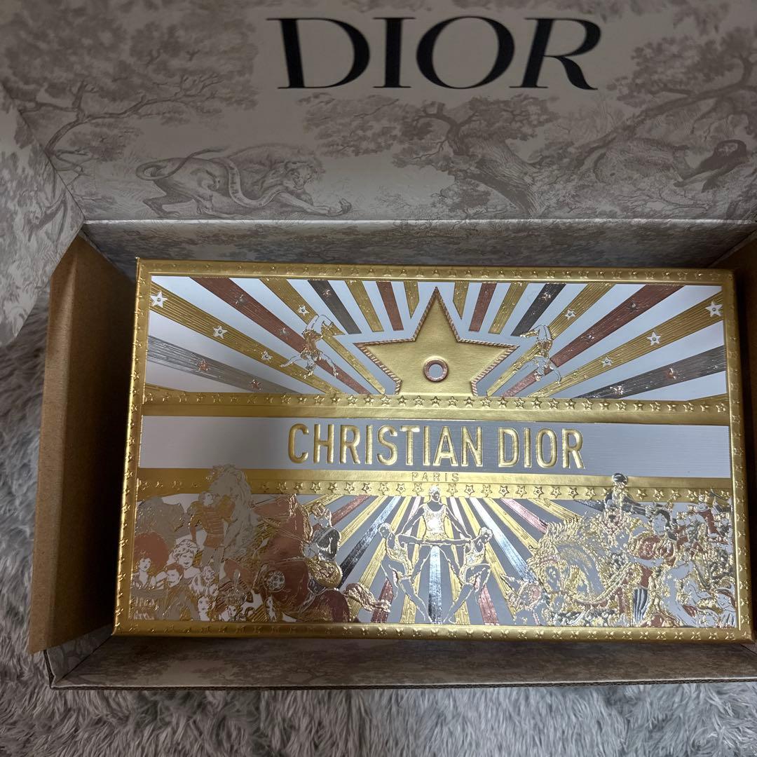 DIOR ホリデーコレクション2025 アディクトリップグロウ　マキシマイザー